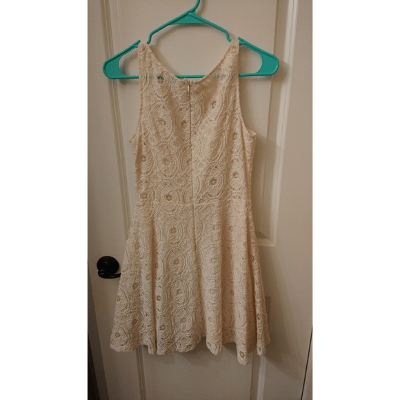 ⚪Nordstrom Lace Dress⚪ - Picture 3 of 4